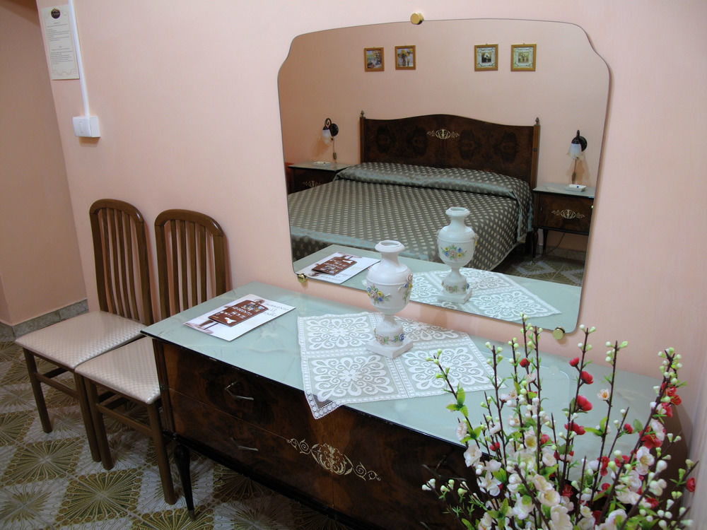 Il Mandorlo Bed & Breakfast Agrigento Ngoại thất bức ảnh