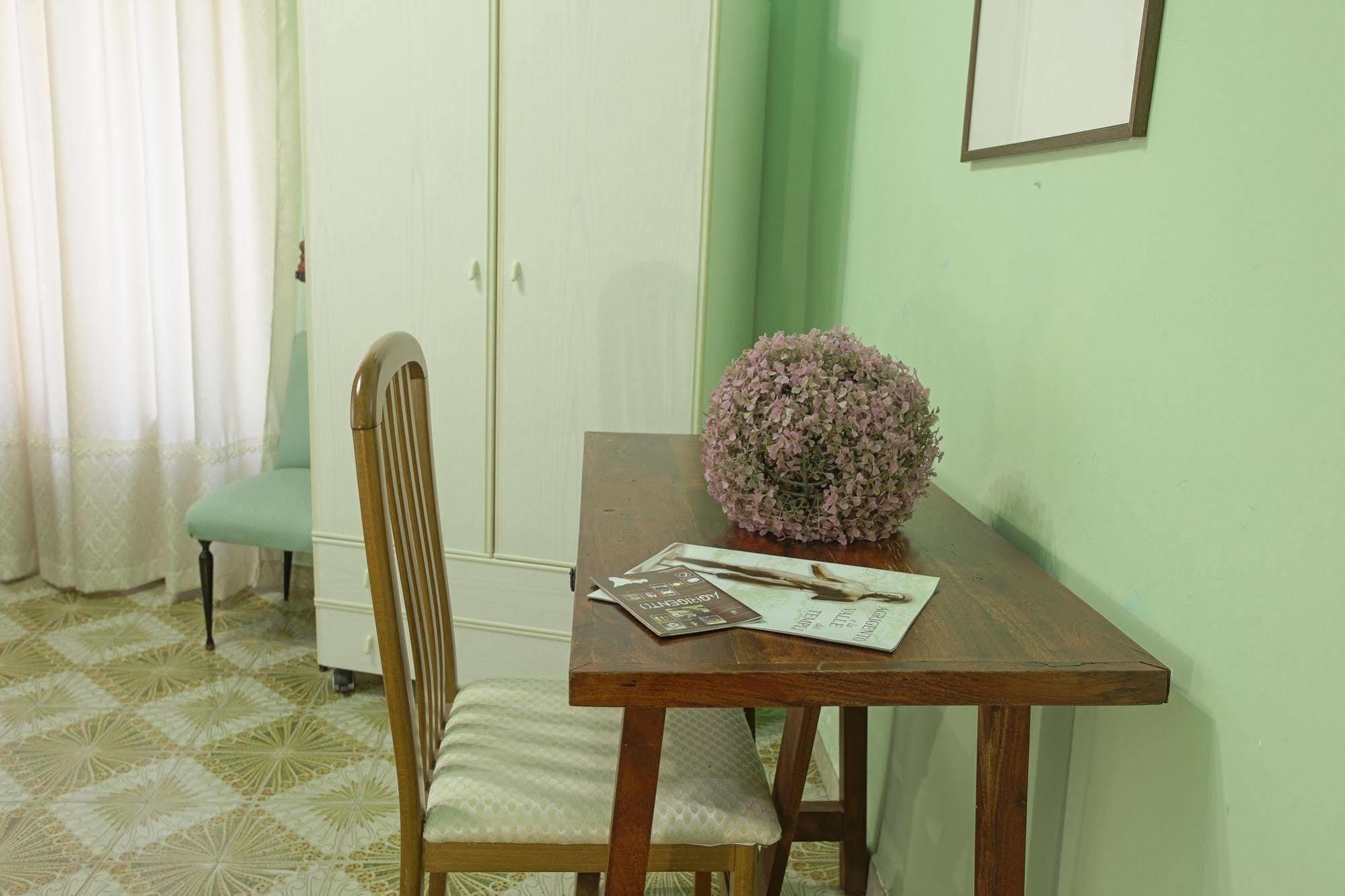 Il Mandorlo Bed & Breakfast Agrigento Ngoại thất bức ảnh